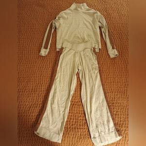 Pact Sweat Set